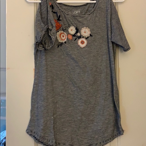 Top - Picture 2 of 4